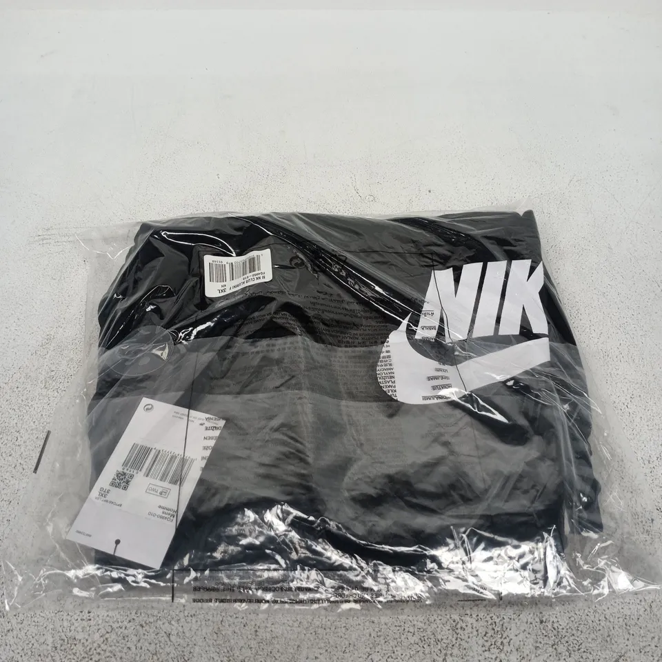 NIKE BLACK CASUAL SHORTS - SIZE 3XL