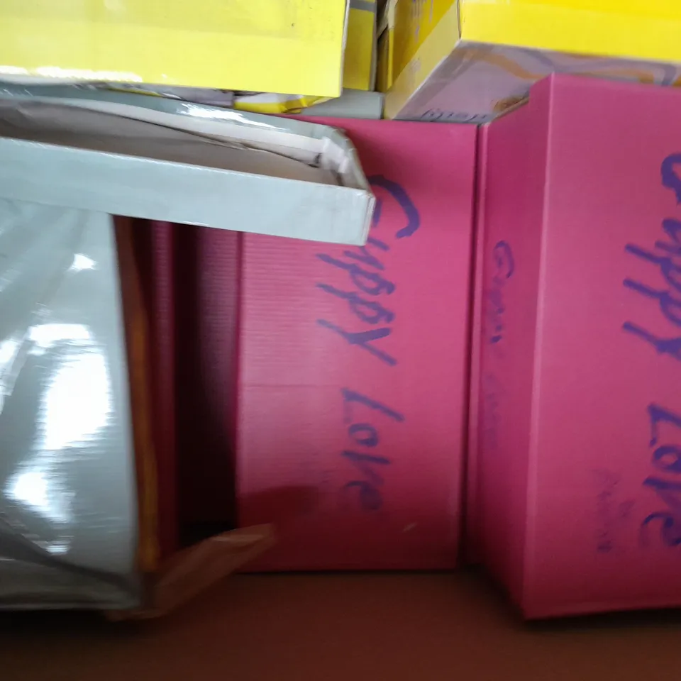 BOX OF APPROXIMATELY 10 ASSORTED PAIRS OF SHOES IN VARIOUS STYLES AND SIZES TO INCLUDE KOI, DEITY, ETC