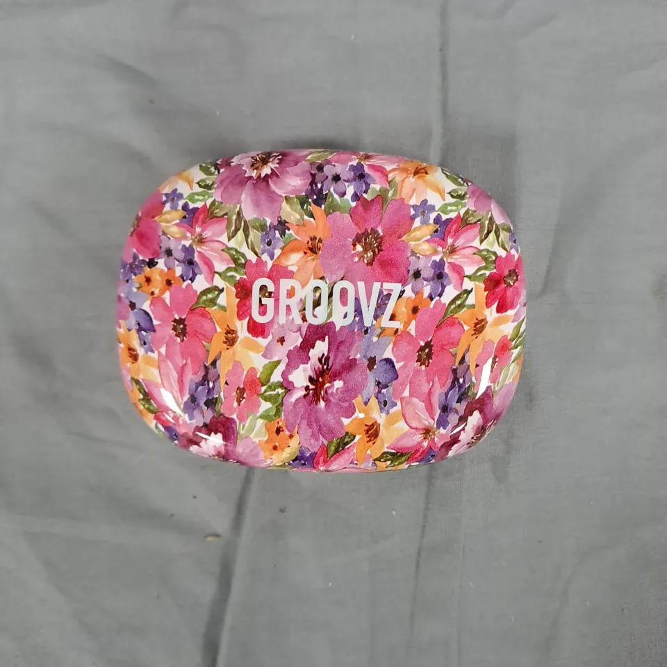 GROOVZ OPEN EAR HEADPHONES – PINK FLORAL CASE WITH USB-C CABLE