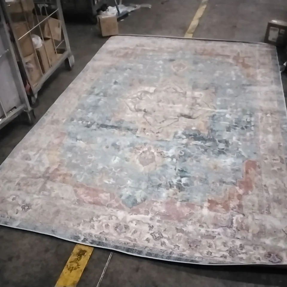 MASSEY ORIENTAL AREA RUG APPROXIMATELY 200X290CM