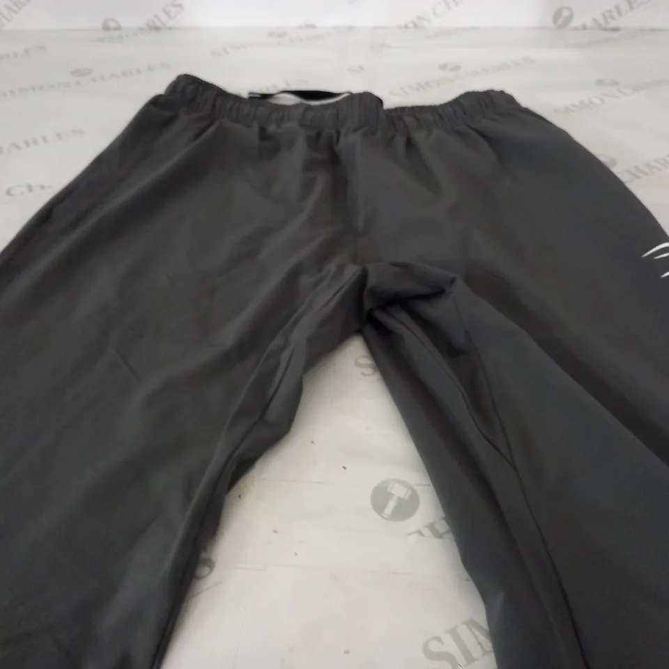 GYMSHARK TRACKSUIT BOTTOMS IN GREY - SMALL