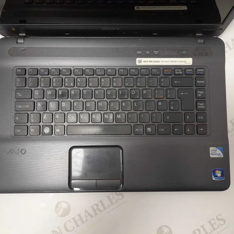 SONY PCG-7183M LAPTOP-GREY