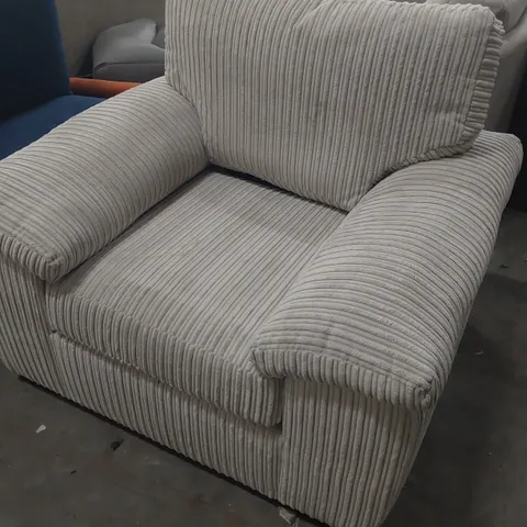 DESIGNER EASY CHAIR NATURAL JUMBO CHORD