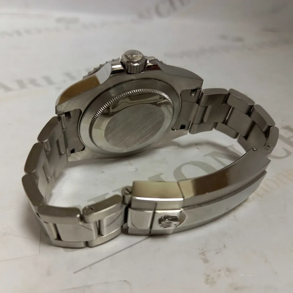 DESIGNER NOVELTY STYLE BRACELET WATCH