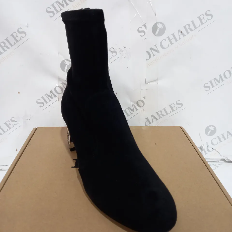 BOXED DUNE LONDON BLACK MICRO FIBRE JEWEL HEEL SHOES - SIZE 5