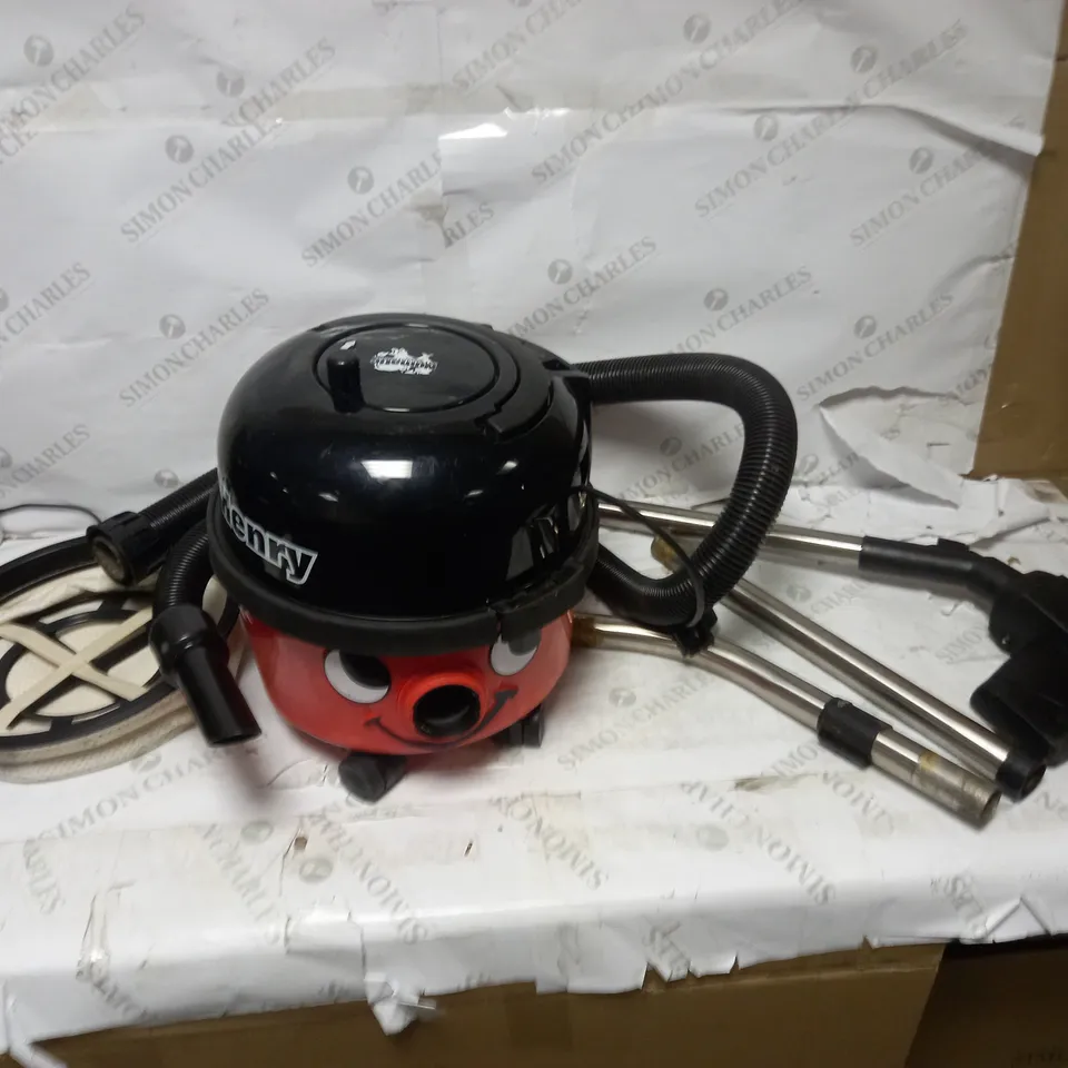 HENRY HOOVER COMPLETE - RED