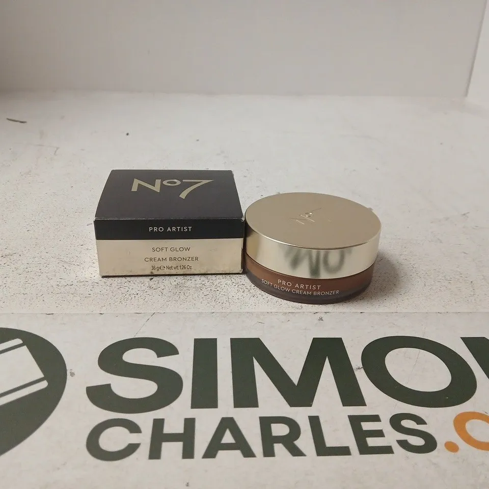 NO7 PRO ARTIST SOFT GLOW CREAM BRONZER – 30G, BOXED