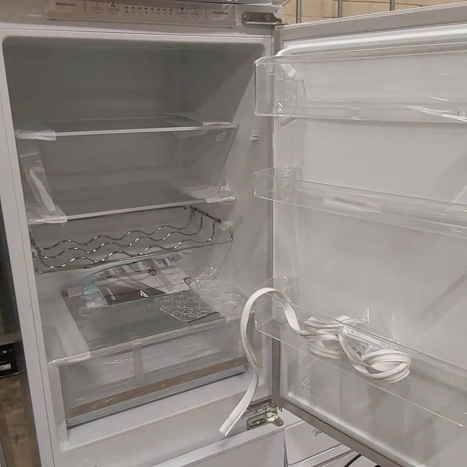HISENSE RIB291F4AWF BUILT IN FRIDGE FREEZER, WHITE