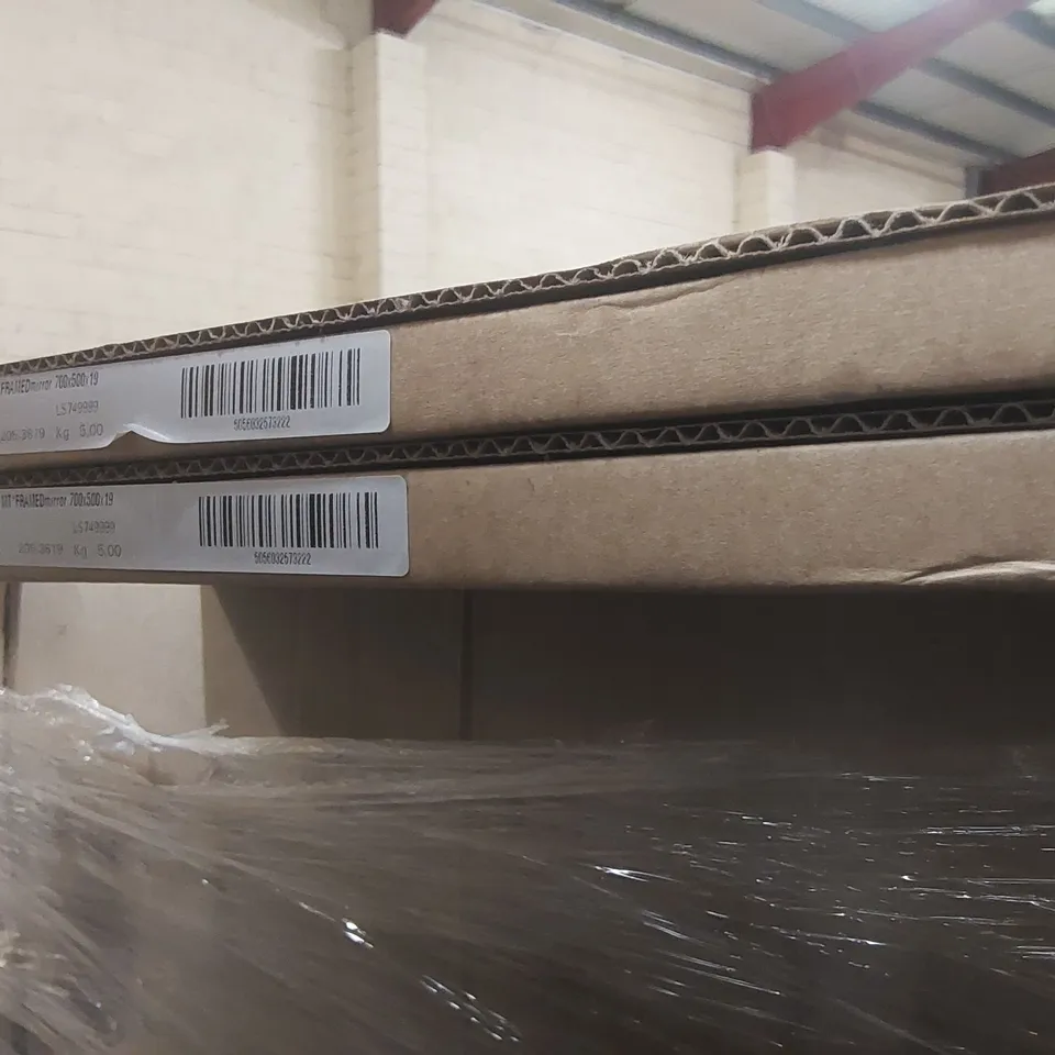 PALLET CONTAINING A LARGE QUANTITY OF ASSORTED BATHROOM FURNITURE PARTS INCLUDING: SAVENA SINGLE DRAWER VANITY BASES ECT