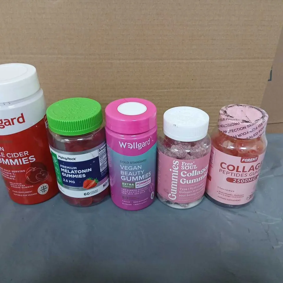 APPROXIMATELY 14 ASSORTED VITAMIN GUMMIES & DIETARY SUPPLEMENTS – MIXED BRANDS