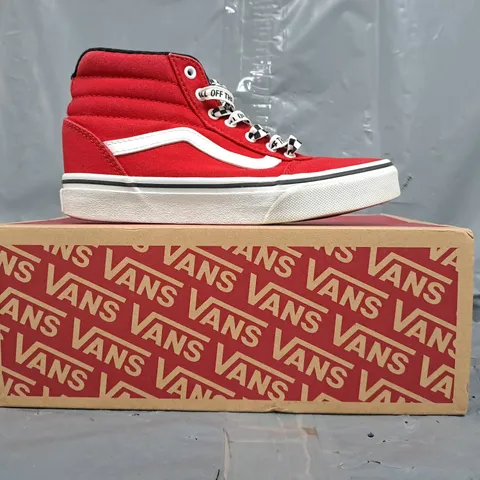 BOXED PAIR OF VANS WARD HI SHOES IN RED/WHITE SIZE UK 1