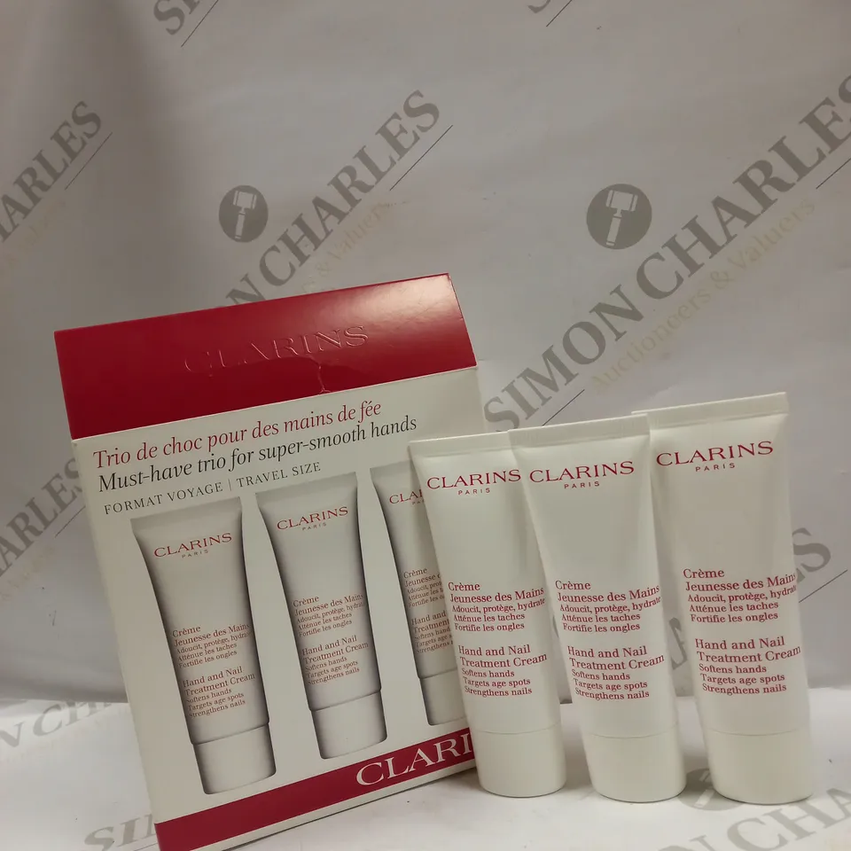CLARINS JEUNESSE MAINS GIFT SET - PACK OF 3