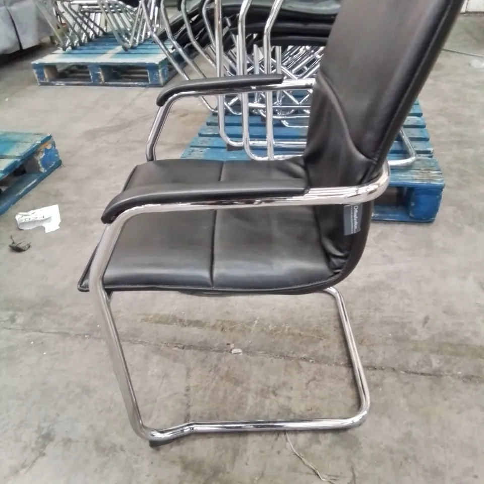 PALLET CONTAINING 6 LEATHER BACK CHROME LEGS COMFRENCE TABLE SIDE CHAIRS