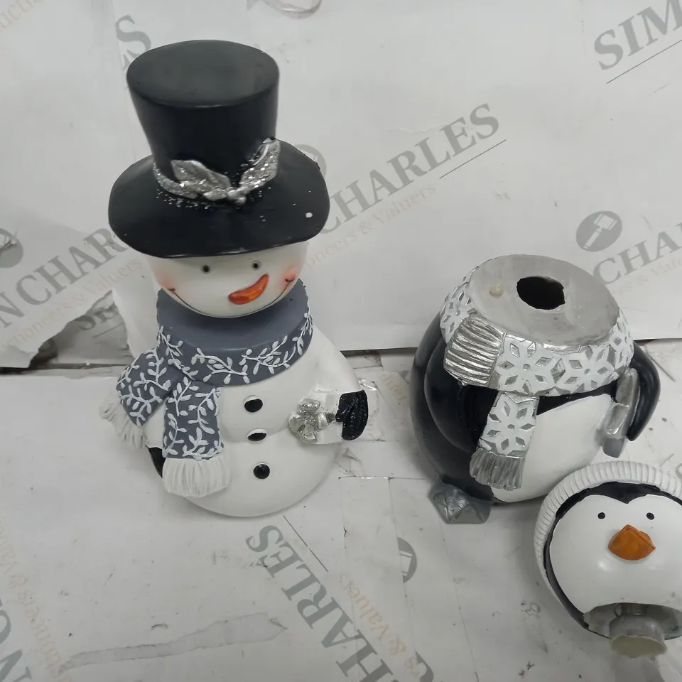 SANTA EXPRESS SET OF 2 CHRISTMAS CHARACTER BOBBLE HEADS
