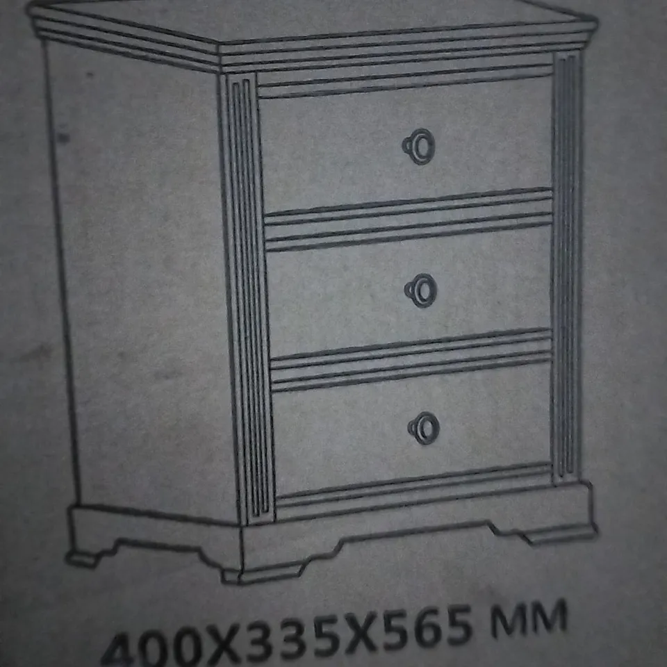 LAVOIE 3 DRAWER BED SIDE CABINET IN CLASSIC WHITE 