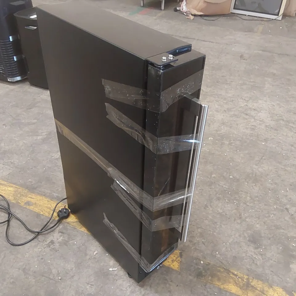 RUSSELL HOBBS WINE COOLER 
