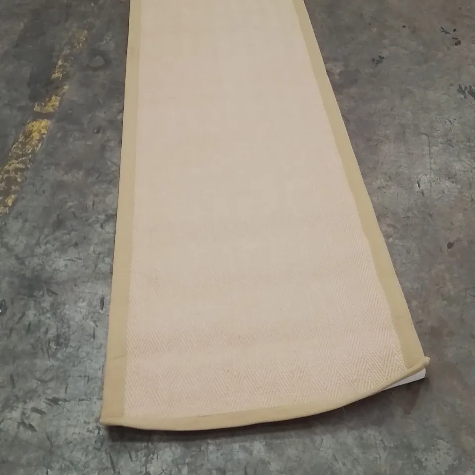 QUALITY DESIGNER AREA RUG - APPROXIMATELY 300X80CM