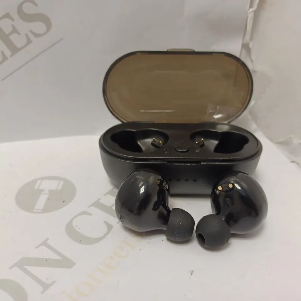 Y50 TRUE WIRELESS EARBUDS WITH CHARGING CASE