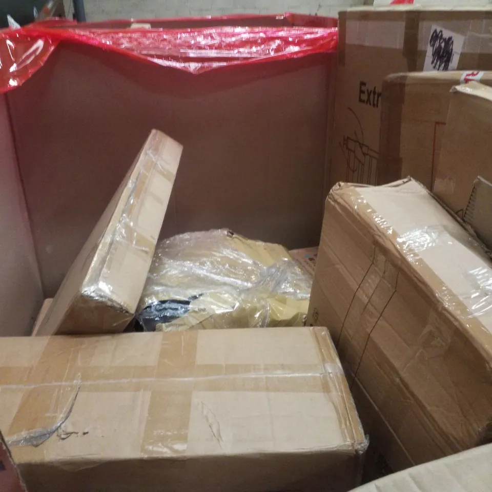 PALLET CONTAINING ASSORTED PRODUCTS INCLUDING ARTIFICIAL OLIVE TREE, TELESCOPIC LADDER, ORTHOPEDIC BACK SUPPORT & GARDEN HOSE REEL
