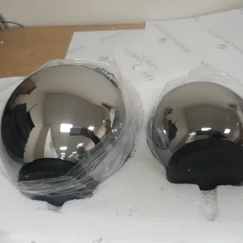 KELLY HOPPEN SET OF 2 INDOOR OUTDOOR PRELIT GLASS DECOR, REFLECTIVE ORBS