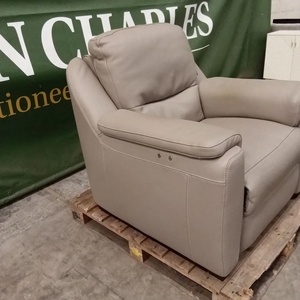 QUALITY DESIGNER ITALIAN MADE AVOLA LEATHER ELECTRIC RECLINER ARMCHAIR
