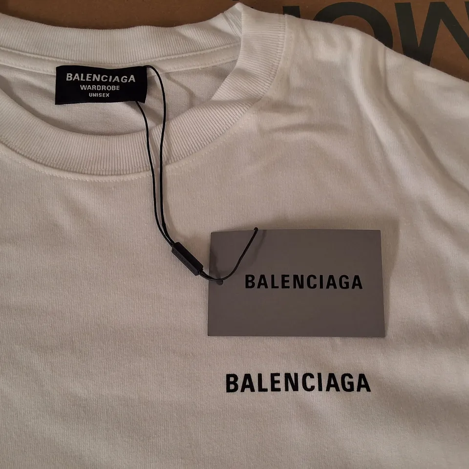 BALENCIAGA WARDROBE UNISEX WHITE CREW T-SHIRT - XS