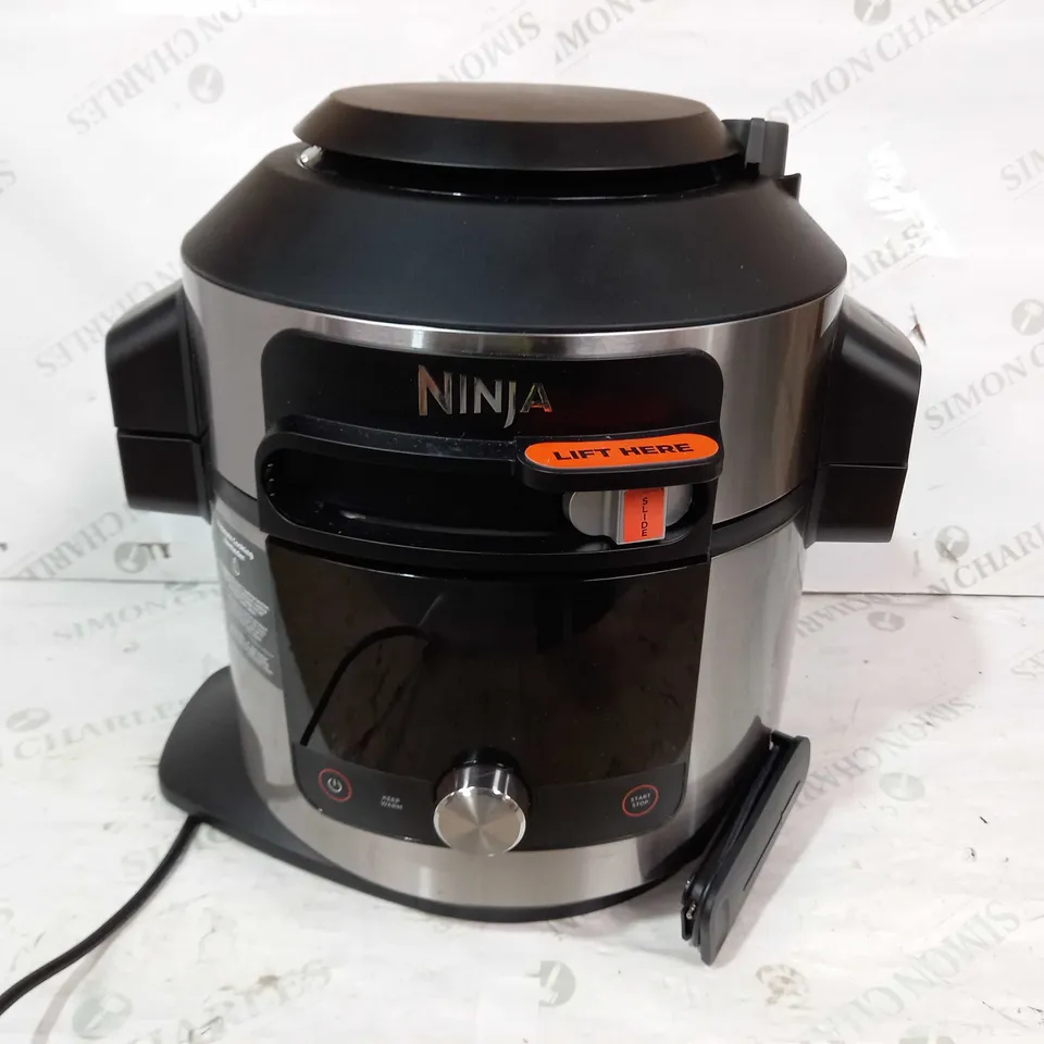 NINJA FOODI SMARTLID 7.5L MULTI COOKER & AIR FRYER