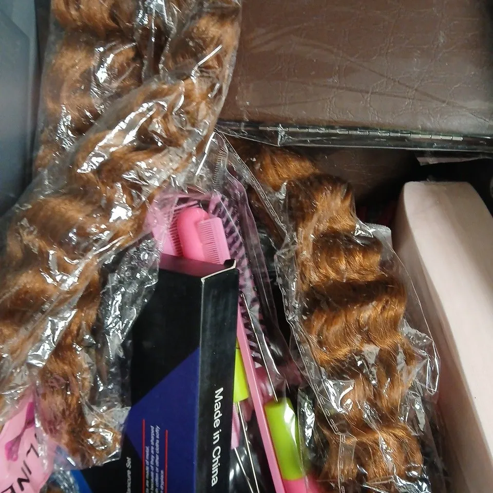 APPROXIMATELY 15 ASSORTED HEALTH & BEAUTY PRODUCTS TO INCLUDE COLLAGEN SHEET MASK, MANICURE SET, NAIL FILE SET ETC 