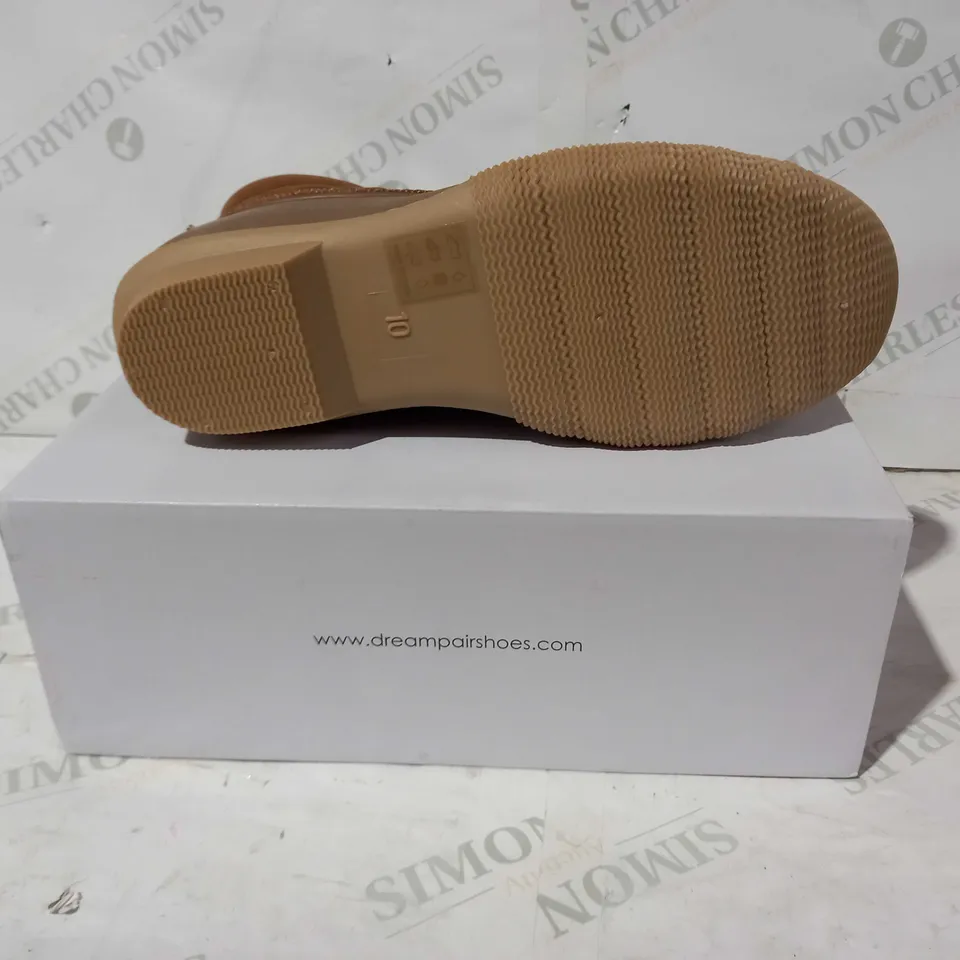 BOXED PAIR OF DREAM PARIS SHOES IN BROWN UK SIZE 8