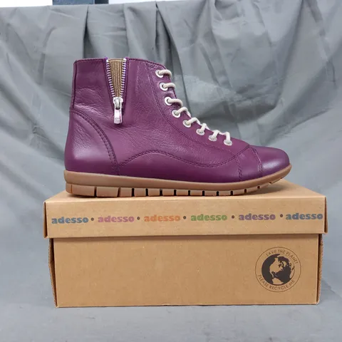BOXED PAIR OF ADESSO DENVER BOOTS IN PLUM SIZE 7 