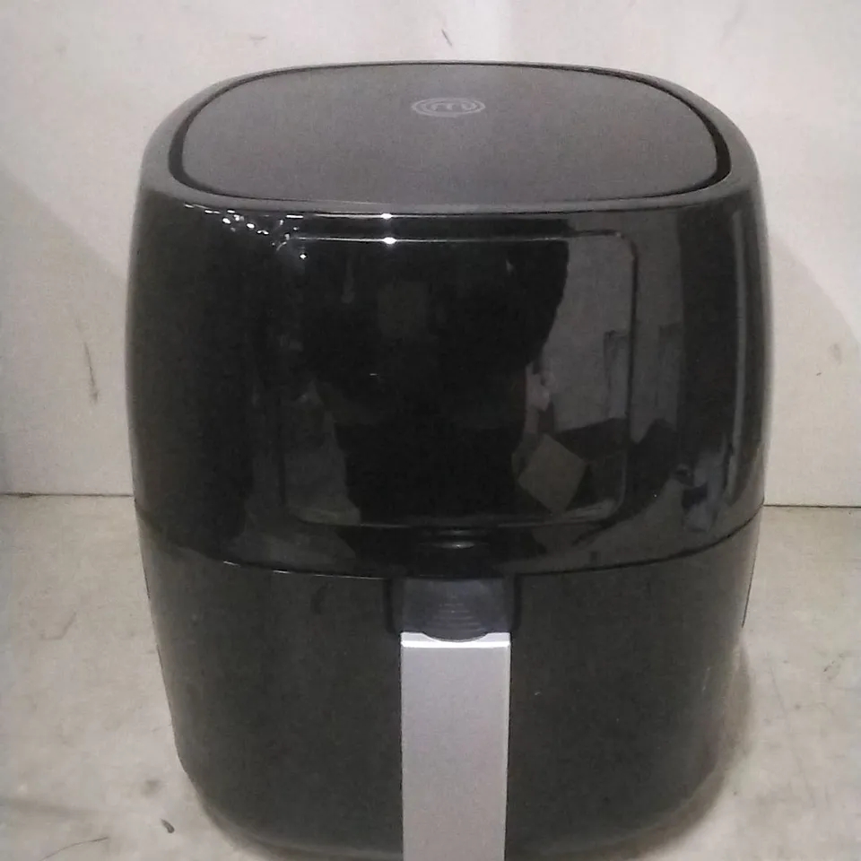 BOXED MASTERCHEF 4.5L DIGITAL AIR FRYER 