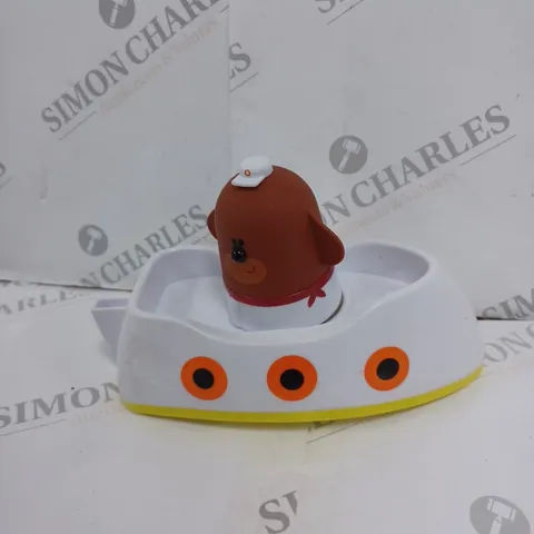 HEY DUGGEE LIGHTSHOW RIVER BOAT BATH TOY