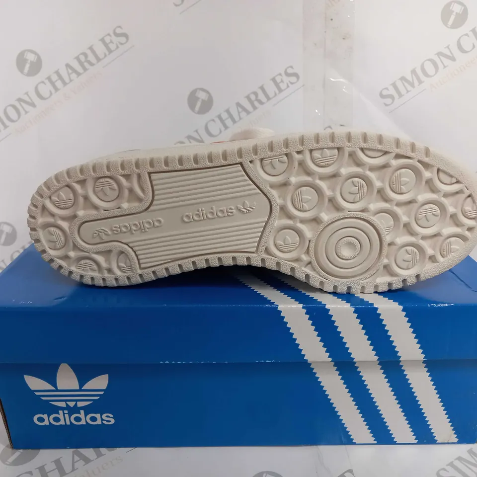 BOXED ADIDAS FORUM BOLD STRIPES WOMENS - UK 5 1/2