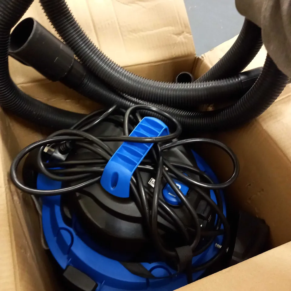 VACMASTER WET AND DRY VACUUM CLEANER