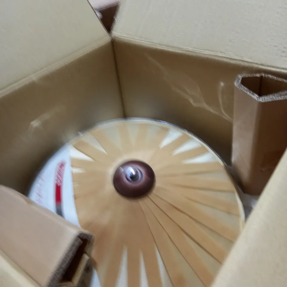 PALLET OF ASSORTING LIGHTING AND CROCKERY TO INCLUDE, SHADES OF VARIOUS SHAPES AND STYLES, PLATES, AND MUGS ETC.