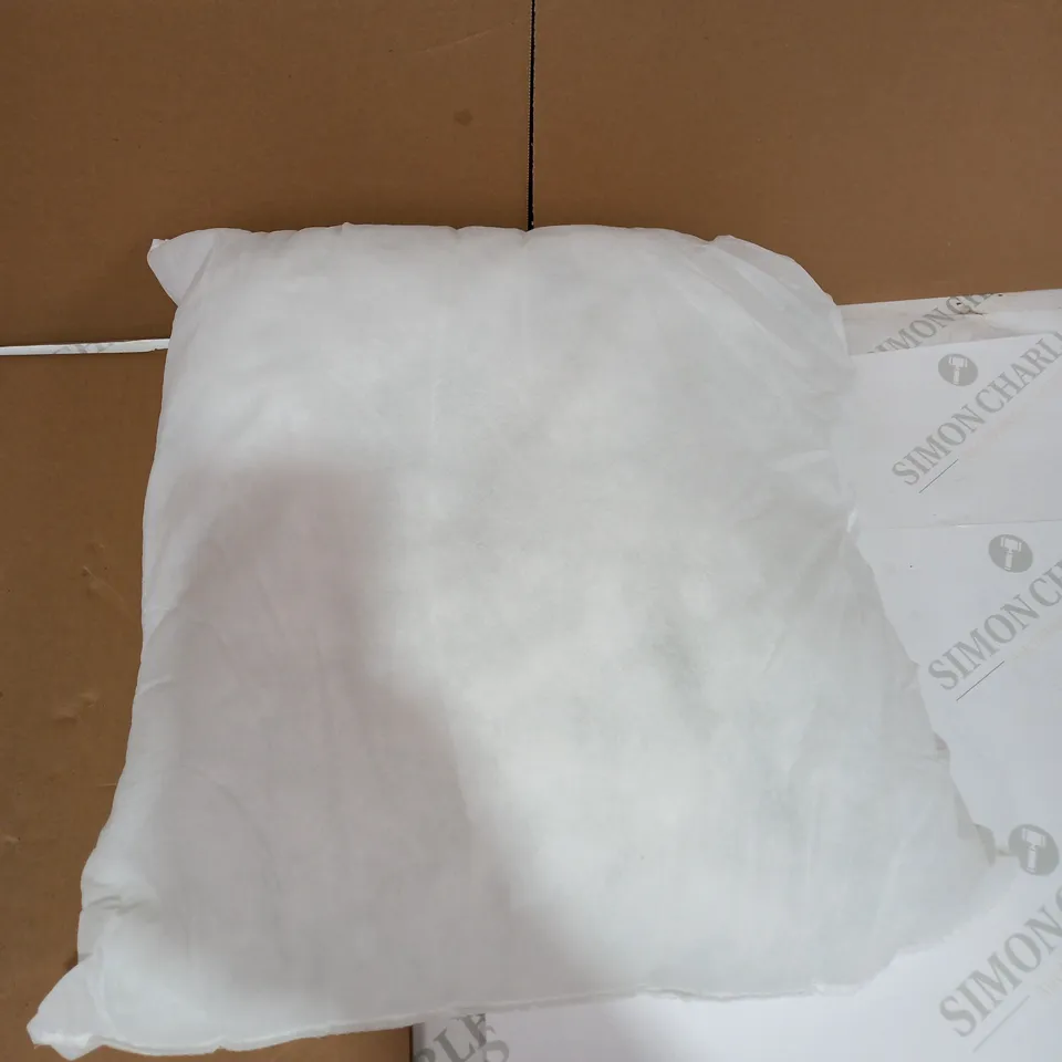 35X35CM SQUARE CUSHION