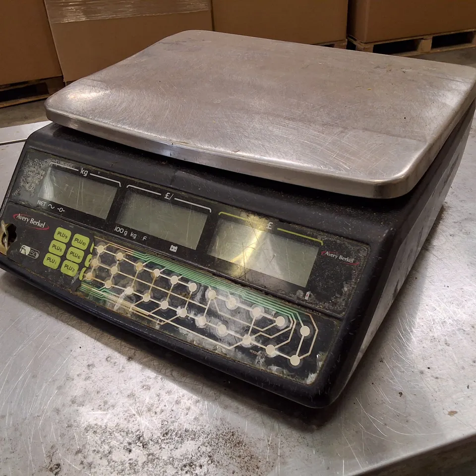 AVERY BERKEL FX50 COUNTER SCALES