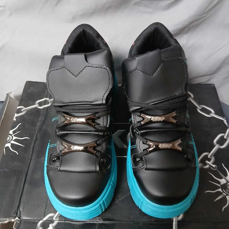 KOI BLACK PLATFORM SNEAKERS WITH TURQUOISE SOLE SIZE 36