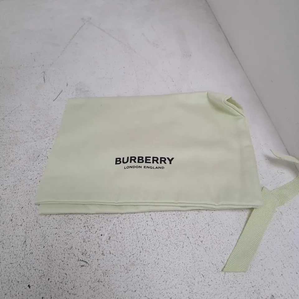 BURBERRY MONOGRAM HIGH HEEL PUMP – LEATHER SOLE, UK 7 (EUR 40)