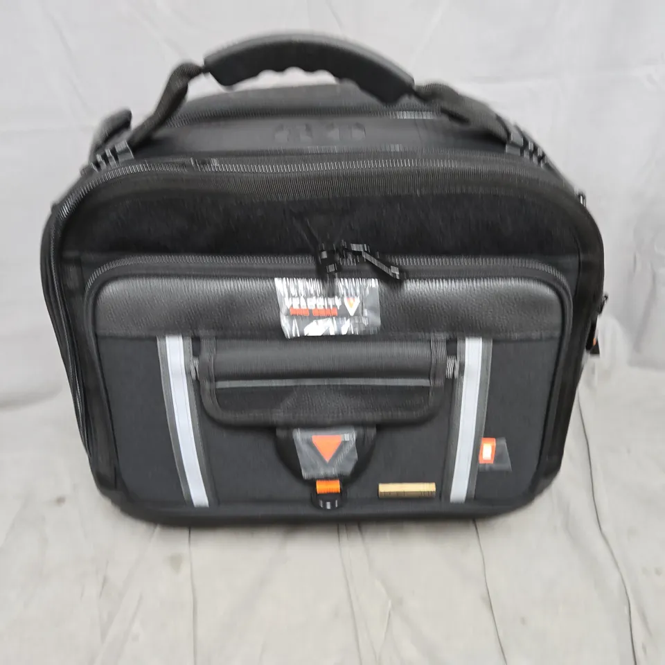 VELOCITY ROGUE 60 TECH CASE (BLACK) 