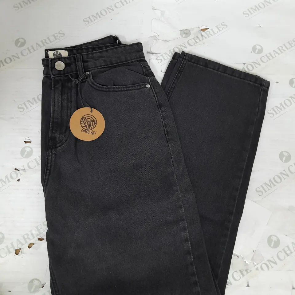 JUST ORGANIC JEANS IN BLACK WASH SIZE 12