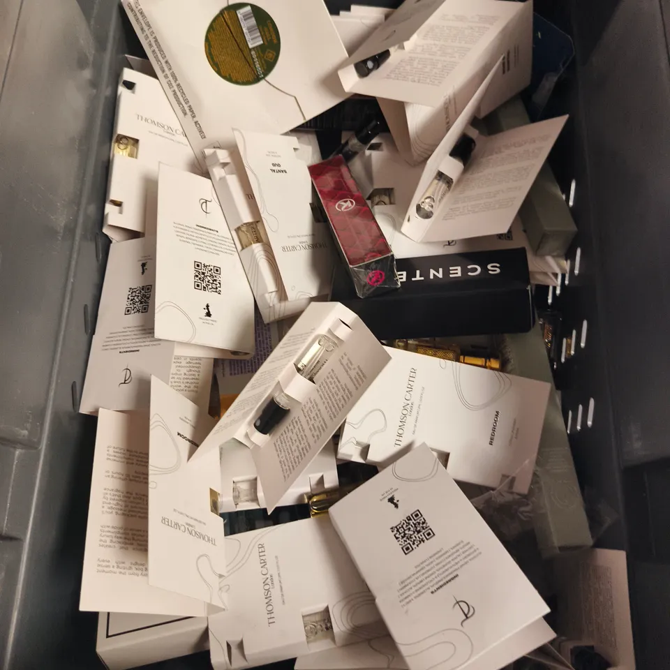 APPROXIMATELY 50 ASSORTED FRAGRANCE TESTERS AND SAMPLES