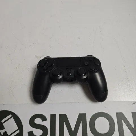 BLACK PLAYSTATION-STYLE GAME CONTROLLER (DUALSHOCK-STYLE)