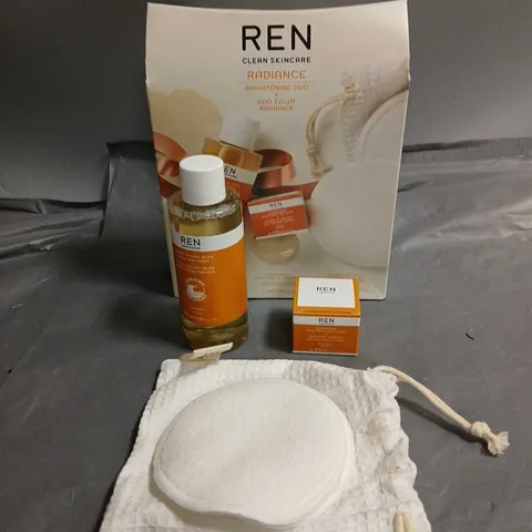 BOXED REN CLEAN SKINCARE BRIGHTENING DUO