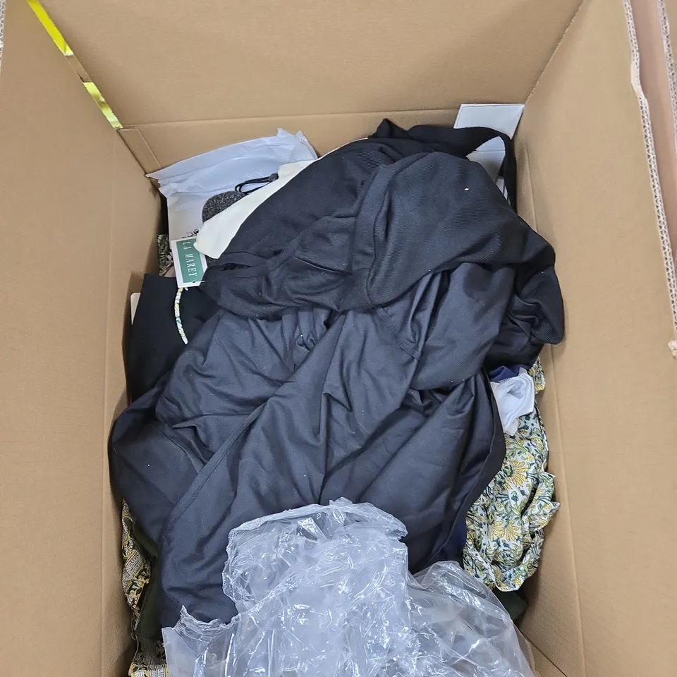 BOX OF APPROXIMATELY 25 ASSORTED ITEMS TO INCLUDE:  BROWN SIDE GATHER DRESS