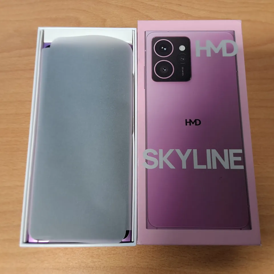 BOXED HMD SKYLINE 256GB IN NEON PINK/ROSE - TA-1600