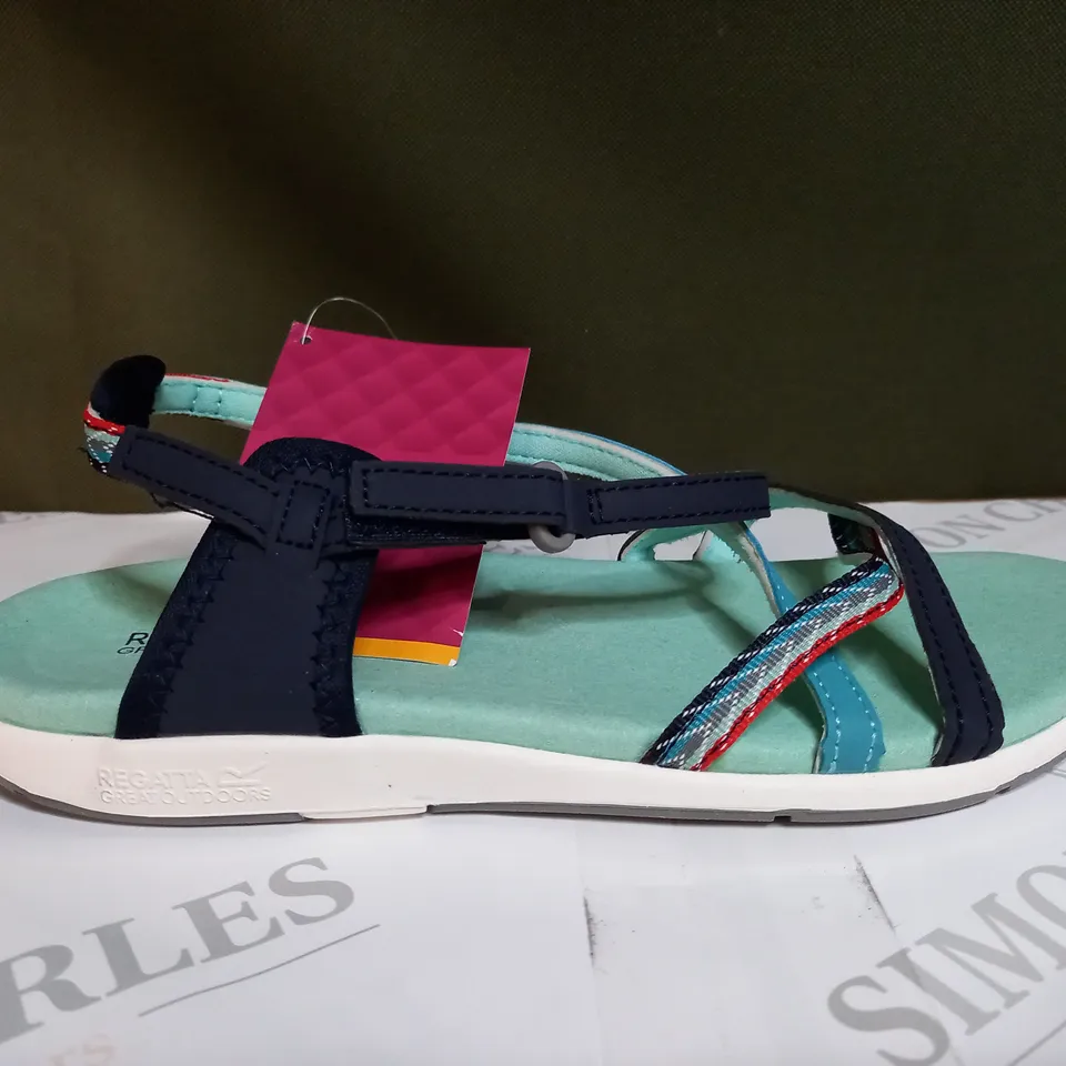 REGATTA LADY SANTA ROMA SANDALS SIZE 5