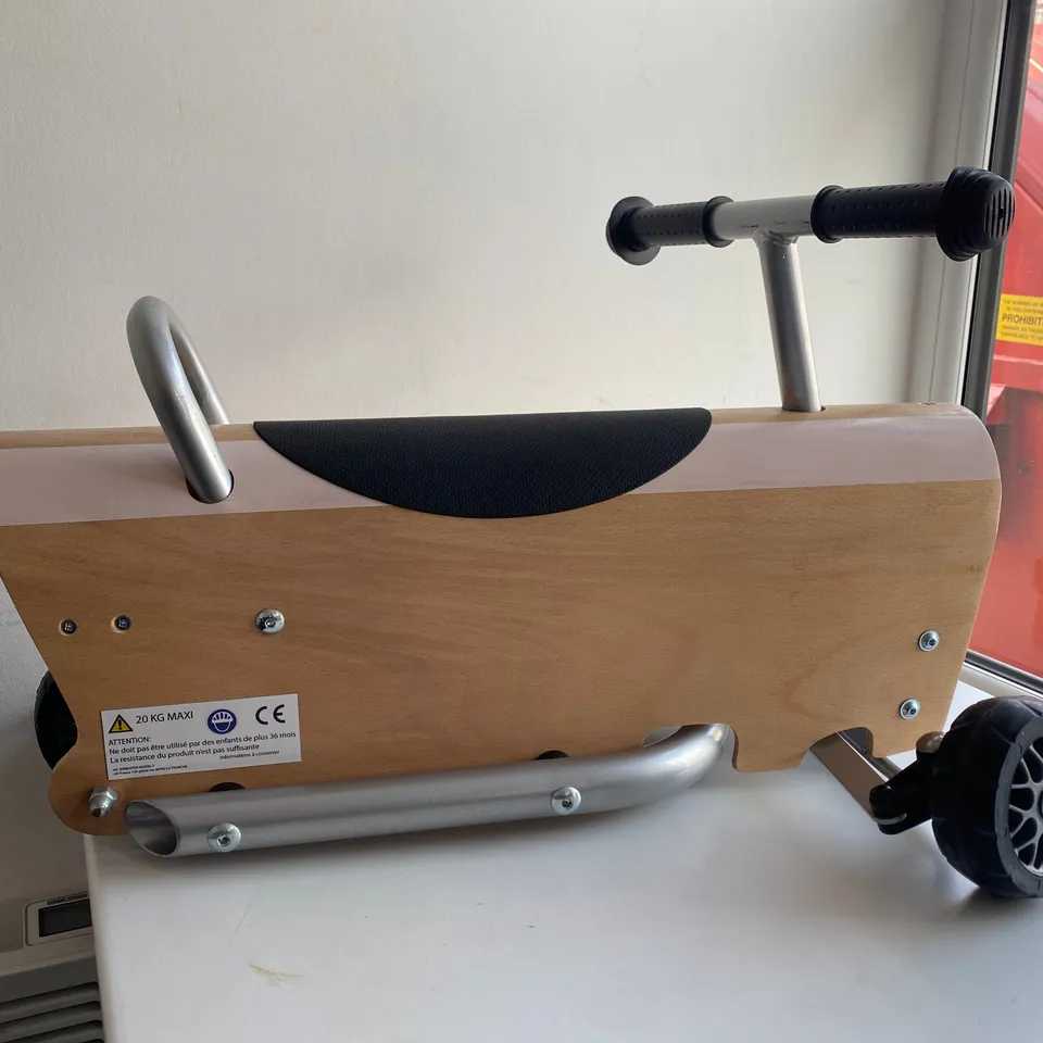 BUSTER BROS HIGH-END WOODEN RIDE ON WITH VINTAGE RETRO DESIGN 