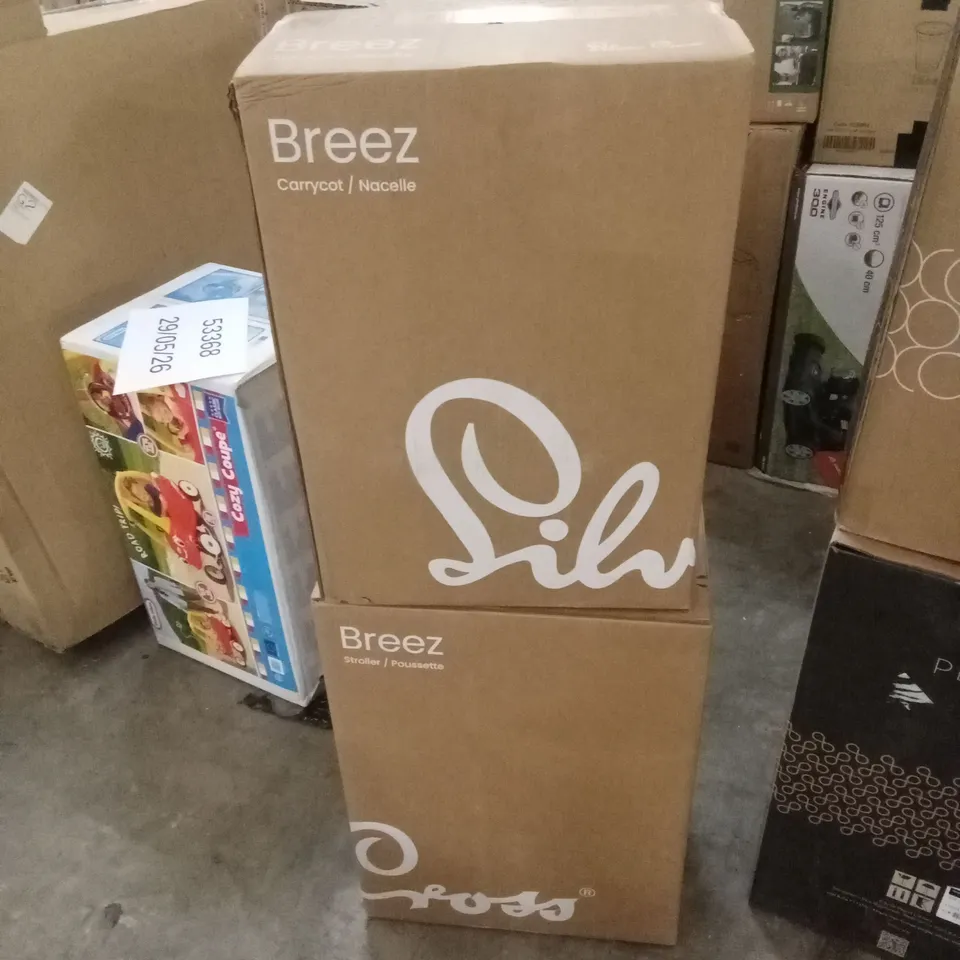 BOXED SILVER CROSS BREEZ STROLLER & CARRYCOT - CHAMPAGNE (2 BOXES)