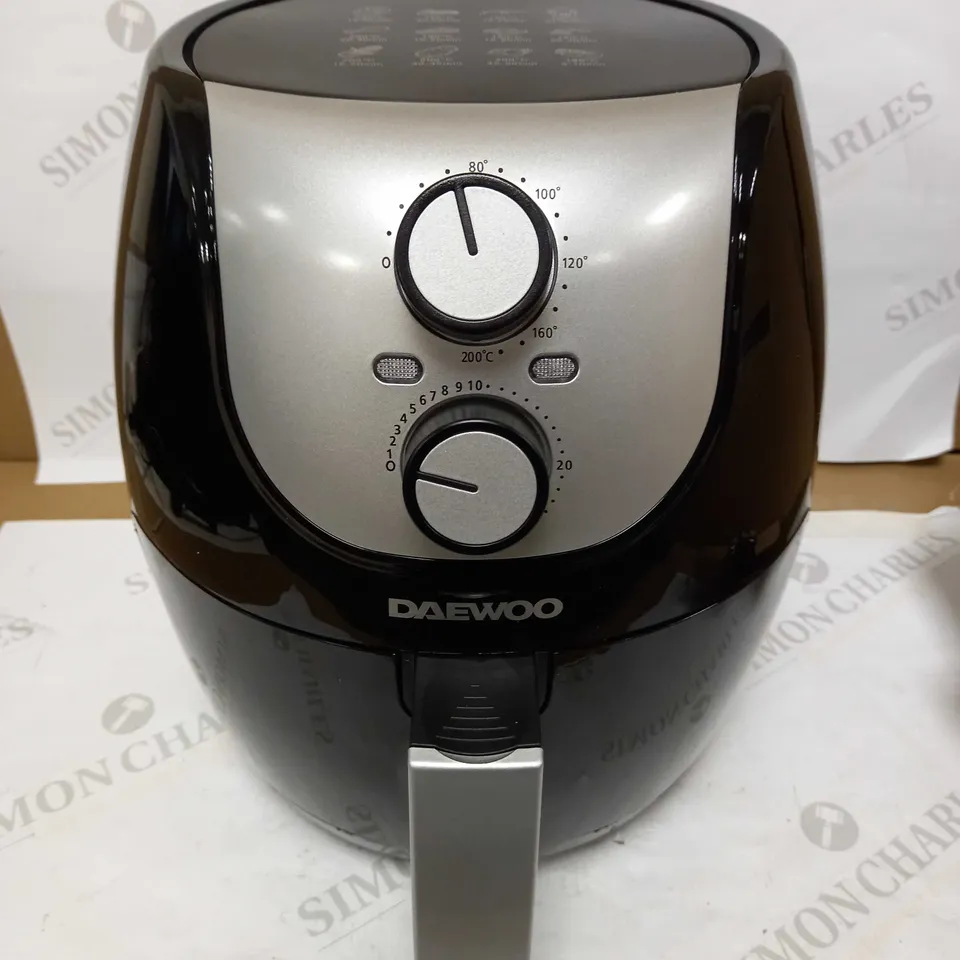 DAEWOO SDA1861 AIR FRYER